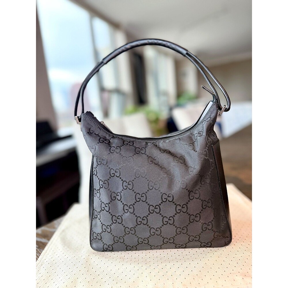 Authentic Gucci GG Canvas Shoulder Bag Black Leather Trim Zip Closure Medium